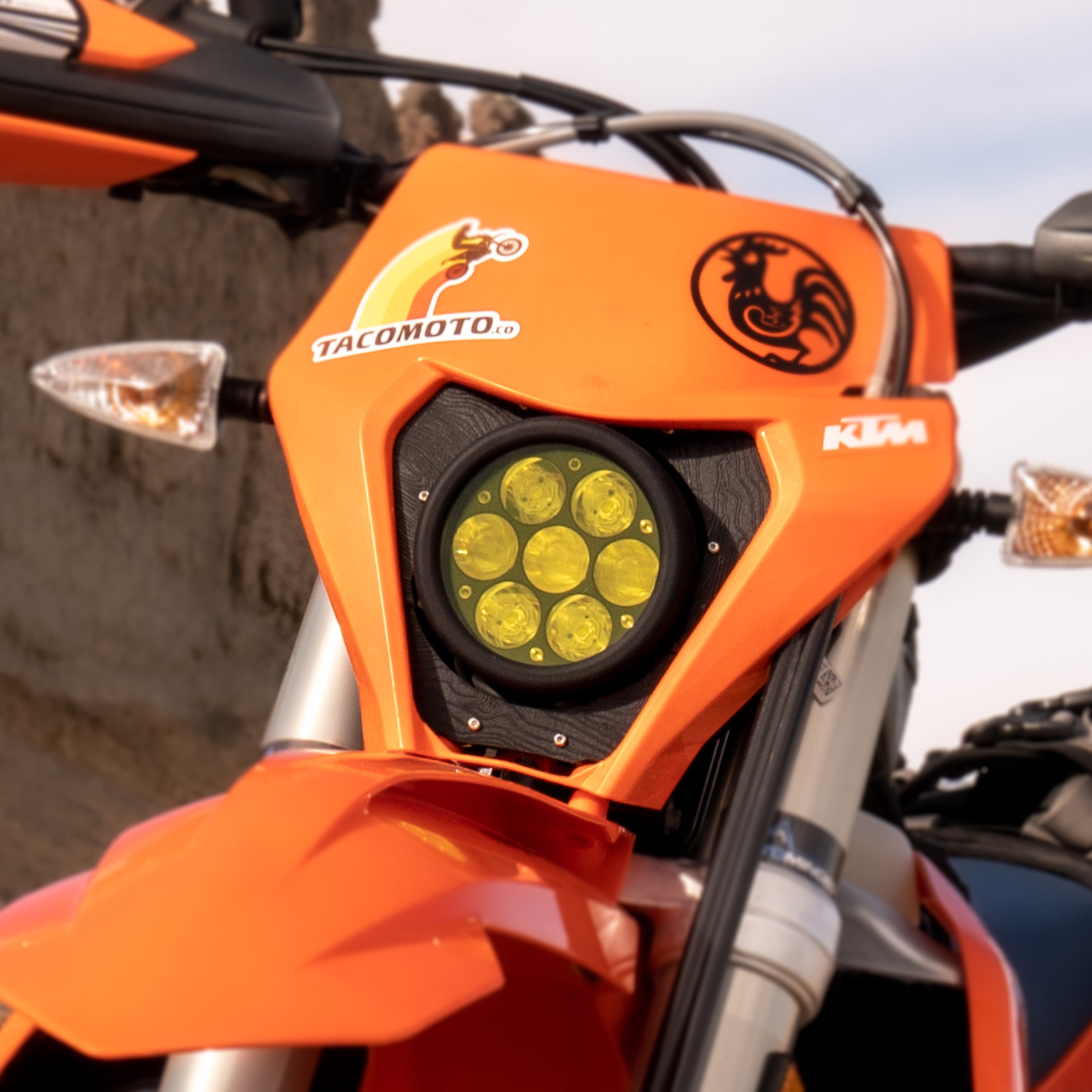 Headlight comparison and installation - non headlight KTM and Husqvarna  models 